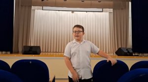 Александр Ш. 4-А класс читает стихотворение С. Есенина С добрым утром!