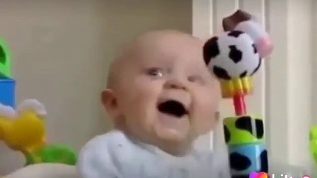 Издеваются над ребенком🤣😂🤣🤣🤣🤣
