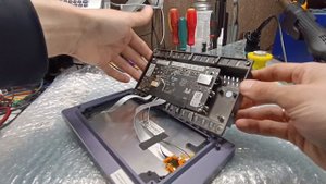 Сборка 6/128 Гб с 9 дюймовым дисплеем на 8 ядерном процессоре.