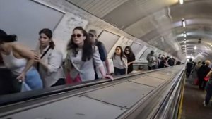 ДОКУМЕНТАЛЬНЫЙ ФИЛЬМ - Жизнь в ГРУЗИИ ТБИЛИСИ - ОКРАИННАЯ СТРАНА КАВКАЗА, ПОЛНАЯ ВЕЧЕРИНОК