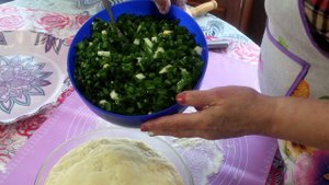 2 часть Опякушки с зелёным луком и яйцом.