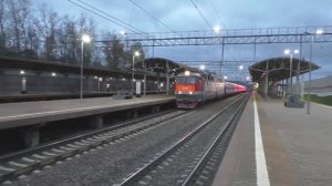 Электровоз ЧС7-252 (ТЧЭ-33) со скорым поездом "Славянский экспресс" №004Б Брест - Москва.