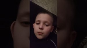 Я вам покажу свой пропуск и что-то вам покажу