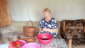 Изюм и сироп из черноплодной рябины.
