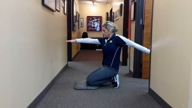 Short Kneeling Alt. Reciprocal X overs смотреть онлайн