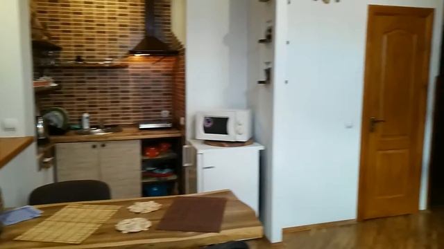 Однокомнатная квартира в Трускавце посуточно в стиле шале смотреть онлайн