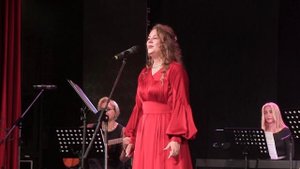 Елена Уралёва - Я словно бабочка к огню (романс)(13.11.2024, Екатеринбург)