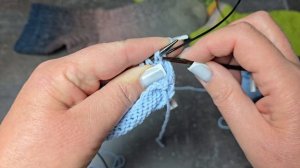 Вяжем пятку бумеранг без некрасивых дырочек. Семь полезных советов