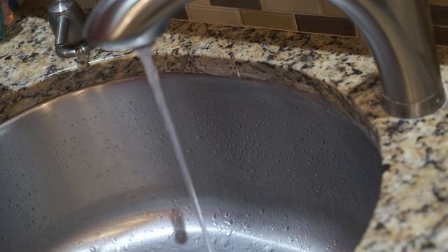 Arc'teryx Jackets In The Rain (Part  2) смотреть онлайн