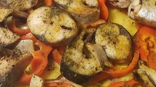 СуперКухня! Скумбрия в духовке с овощами. Вкусный, быстрый ужин, обед для всей семьи.