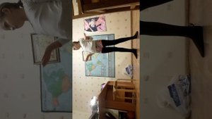 Учимся делать шпагат!!!