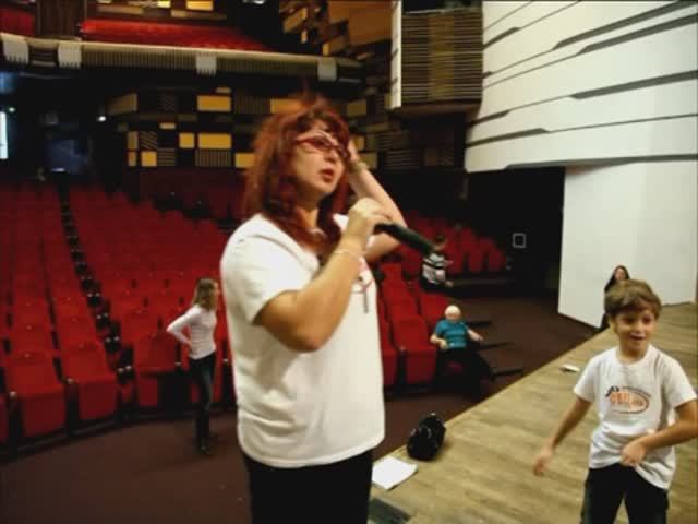 Дружная семья Театра Песни "ОК-ЦЕНТ" смотреть онлайн