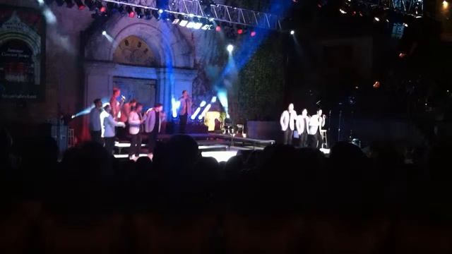 Straight No Chaser - Blood Sweat and Tears (Hi-de-ho, hi-de-hi) at Mountain Winery in Saratoga смотреть онлайн