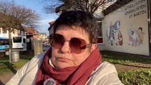 Украинские беженцы. Немка выселила беженок. А мы всё прыгаем, допрыгались? #германия#беженцысукраины