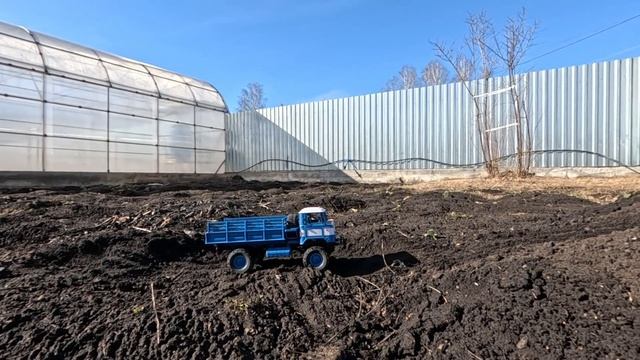 На RC ШИШИГЕ по чернозёму. Радиоуправляемая машинка WPL Газ 66. смотреть онлайн