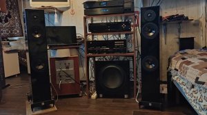 Vienna Acoustics Mozart Grand.mp4