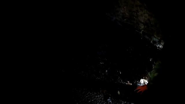 Air Raid Shelters in Northfleet, Kent. Used by the Bevans Cement Works. PARTS UNSEEN FOR YEARS!! смотреть онлайн