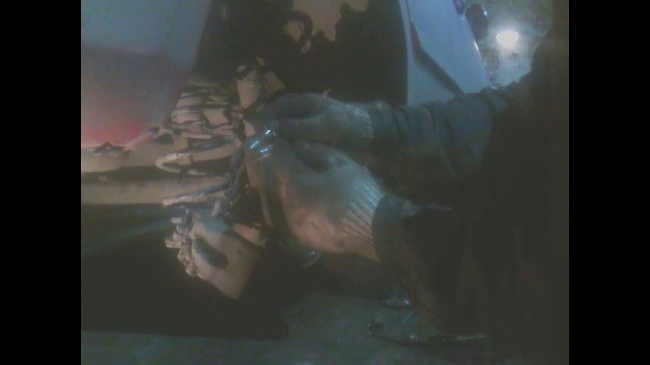 замена задних тормозных дисков и сайлентов задней балки опель астра H GTS 2009год +кат№№ смотреть онлайн