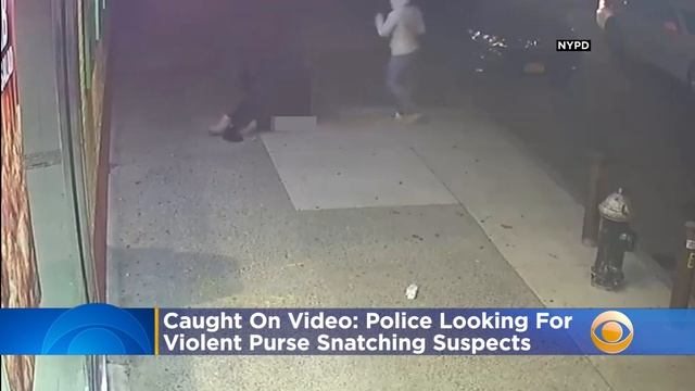 Caught On Video: Violent Purse Snatching In Queens смотреть онлайн