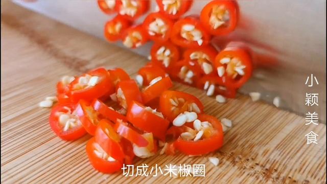 【小穎美食】豆角最好吃的做法，不用炒不油炸，加2個雞蛋，出鍋比紅燒肉還香！