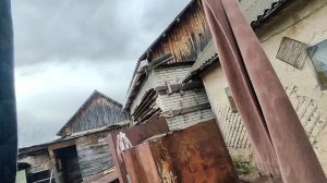 Слышу орут соседи, что они там делают???