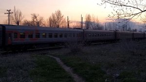 ТЭП70 - 0323 с пассажирским поездом.