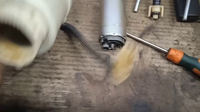 Кия Церато Замена топливного фильтра смотреть онлайн