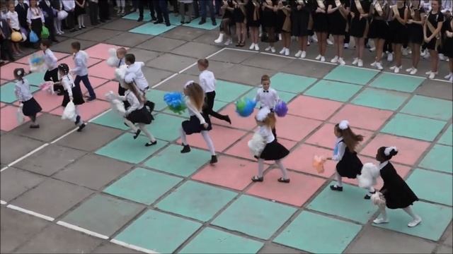 Останній дзвоник 2021 В Харківській ЗОШ №31 смотреть онлайн