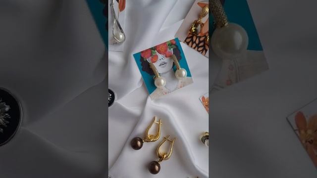 Обзор коллекции серег со Сваровски и жемчугом смотреть онлайн