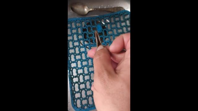 обработка когтей медведя смотреть онлайн