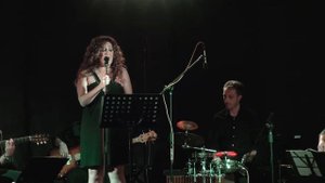 SOUS LE CIEL DE PARIS - The Art of Gypsy Jazz - Live!!  Zaz Version
