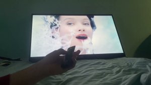 Телевизор AccessStyle F32EY1500B с ОС Яндекс: обновление, работа с Алисой и голосовым поиском