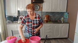 Я,Сенька, клубника .