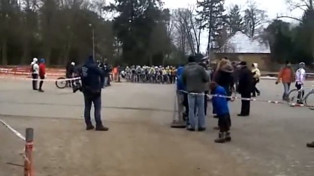 Stevens Cross смотреть онлайн