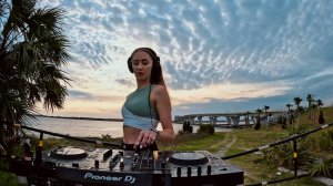 Ulyana | Live Sunset DJ Mix @Florida, Melodic Techno & Progressive House