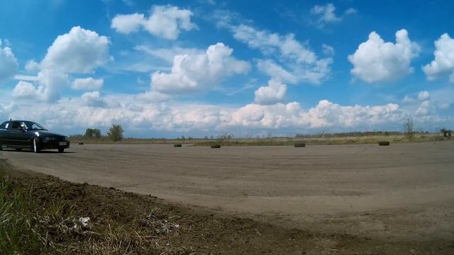 Чим займається молодь під час карантину у Рівному? Рівне 2020 Уїздці смотреть онлайн