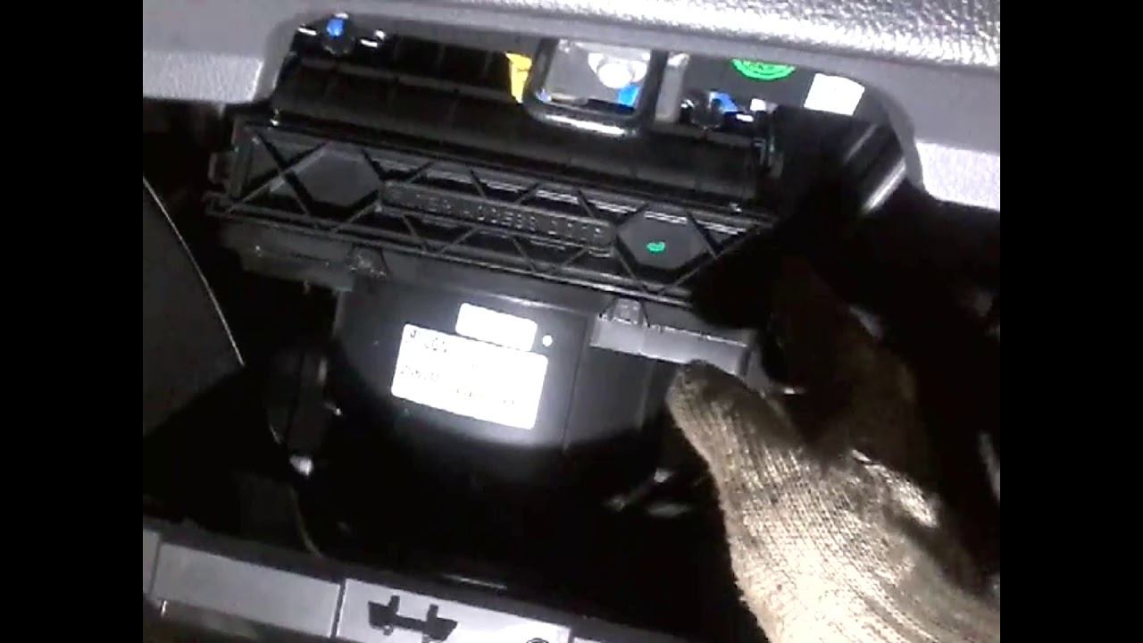 замена салонного фильтра Aveo 2 2012 г.в +кат№ смотреть онлайн