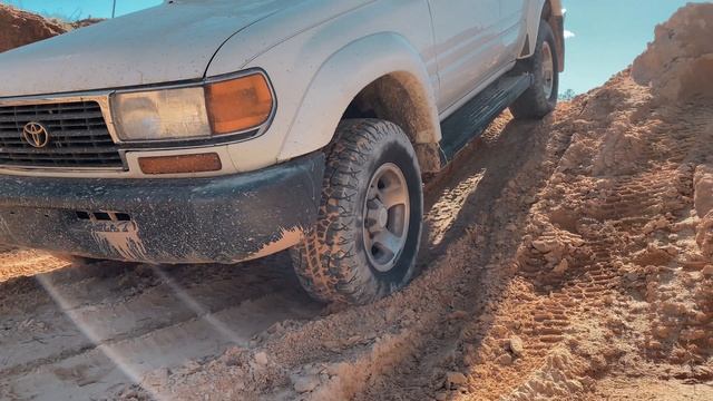 18899012-uhd_3840_2160_24fps