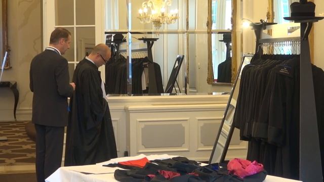 Ma première robe d'avocat смотреть онлайн