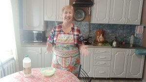 У нас рыбный день. Готовлю яблочное пюре.