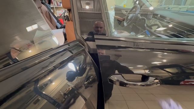 Поработали над AUDI Q8
Доводчики, антихром, тонировка в Туле смотреть онлайн