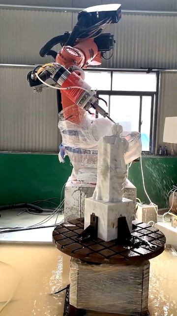 Робот и мраморные скульптуры. Простая аналогия #cnc #3d #технологии #лазер #мрамор #знания #мир #чп смотреть онлайн