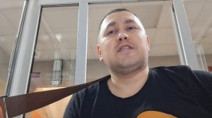 Военная "На безымянной высоте" под гитару.