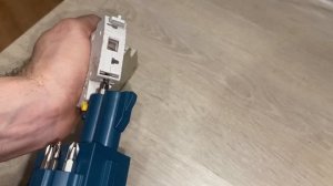 Использование Аккумуляторной отвертки FIT SD-3.6RLi в электрике