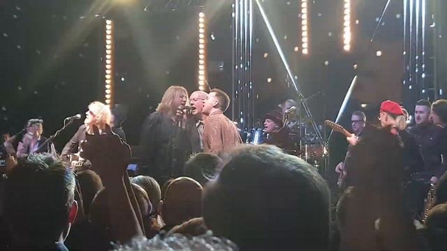 Mott The Hoople "All The Young Dudes" Shepherds Bush O2 27/04/19 смотреть онлайн