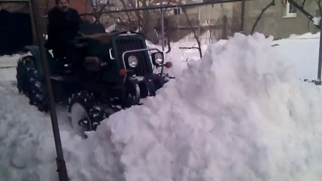 Самодельный трактор уборка снега самодельным ковшом 1 смотреть онлайн
