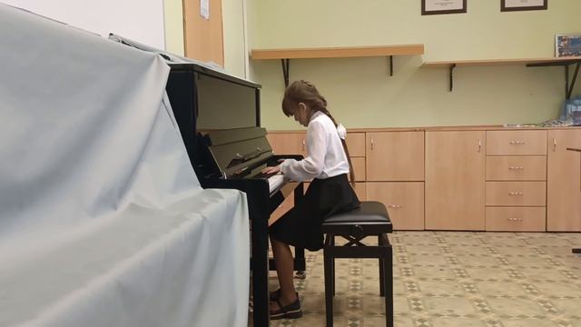 Василиса Царева 8 лет
Д. Шостакович «Вальс-Шутка» 
И.Виленский «Сарабанда» смотреть онлайн