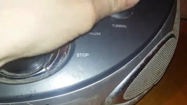 Магнитофон.марки значки ссср