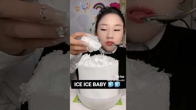 Шикарный АСМР от кореянки, Поедание льда и снега! смотреть онлайн