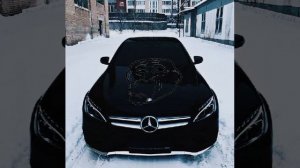 Мерседес банан с тюнингом.